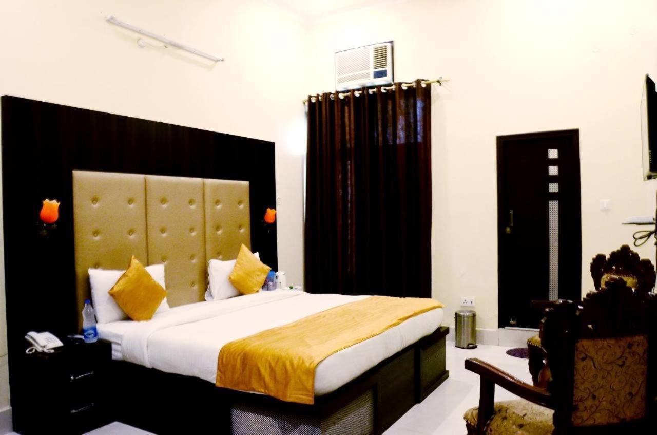 Taraji Resort Ayodhya Exteriér fotografie
